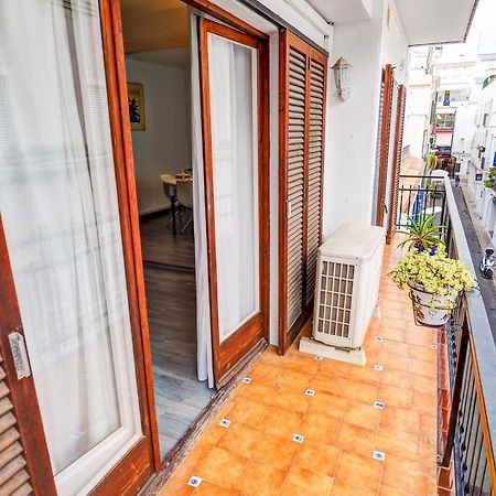 The Lilium Apartment By Hello Homes Sitges Eksteriør bilde
